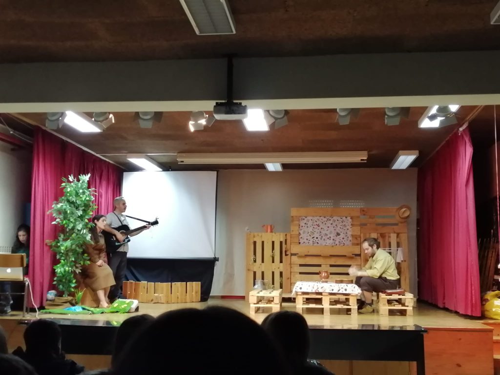 Dramatizações da "Viúva e o Papagaio" e "Pedro Alecrim" (foto 10 de 13)