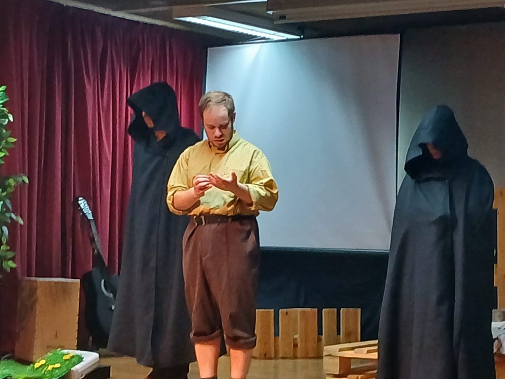 Dramatizações da "Viúva e o Papagaio" e "Pedro Alecrim" (foto 2 de 13)