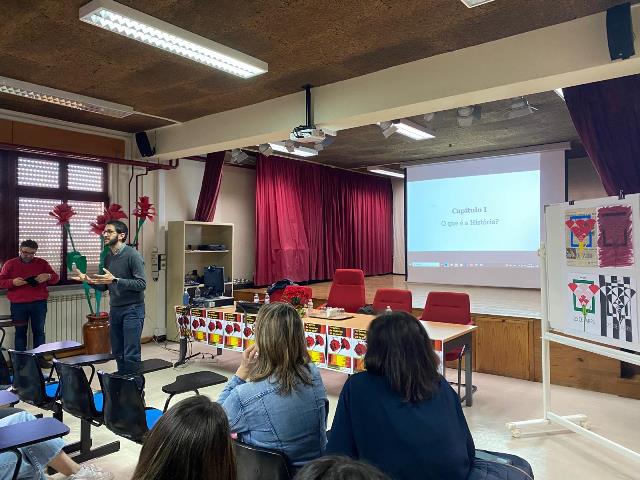 Palestra ""arquivos da história: 25 de Abril" (foto 2 de 8)