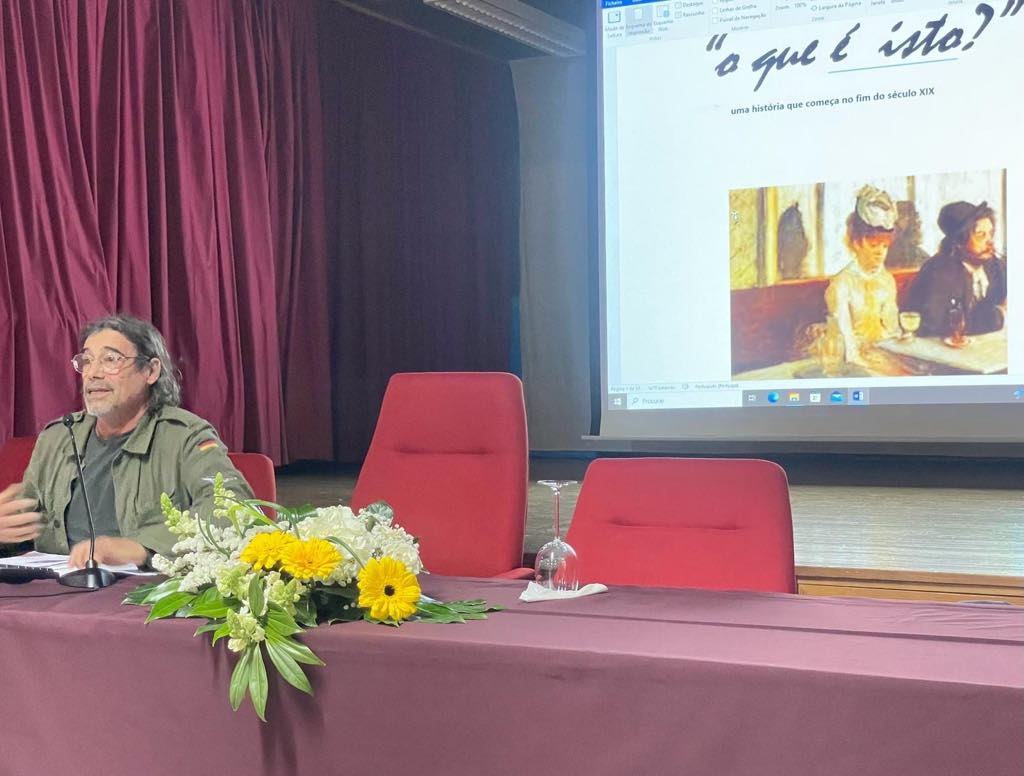 Palestra "O que é a arte?" (foto 3 de 4)