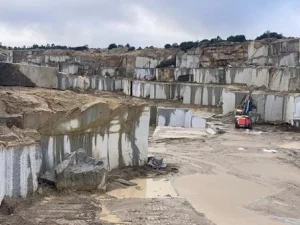 VISITA DE ESTUDO À PEDREIRA DA NAVE E À EMPRESA POLIMAGRA