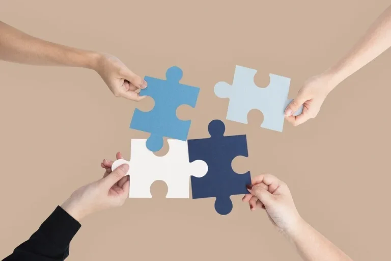 Hands holding puzzle business problem solving concept 1 1024 800 1 1024 800 1 1024 800[1]