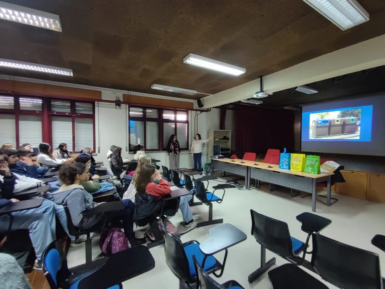 Pequenos Gestos, Grandes Mudanças: Alunos do 7.º Ano Refletem sobre um Futuro Sustentável
